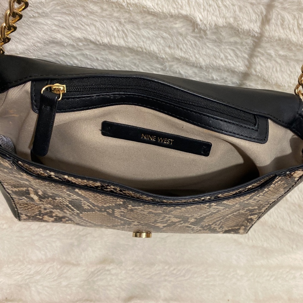 Nine West Convertible Strap Crossbody Purse in Snake Print - Picture 7 of 8